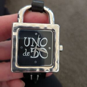 UNO de 50 Black and Silver Wearable Watch